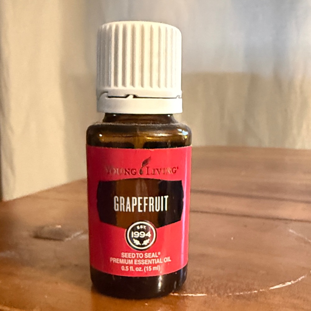 Young Living Grapefruit Oil with Red Label